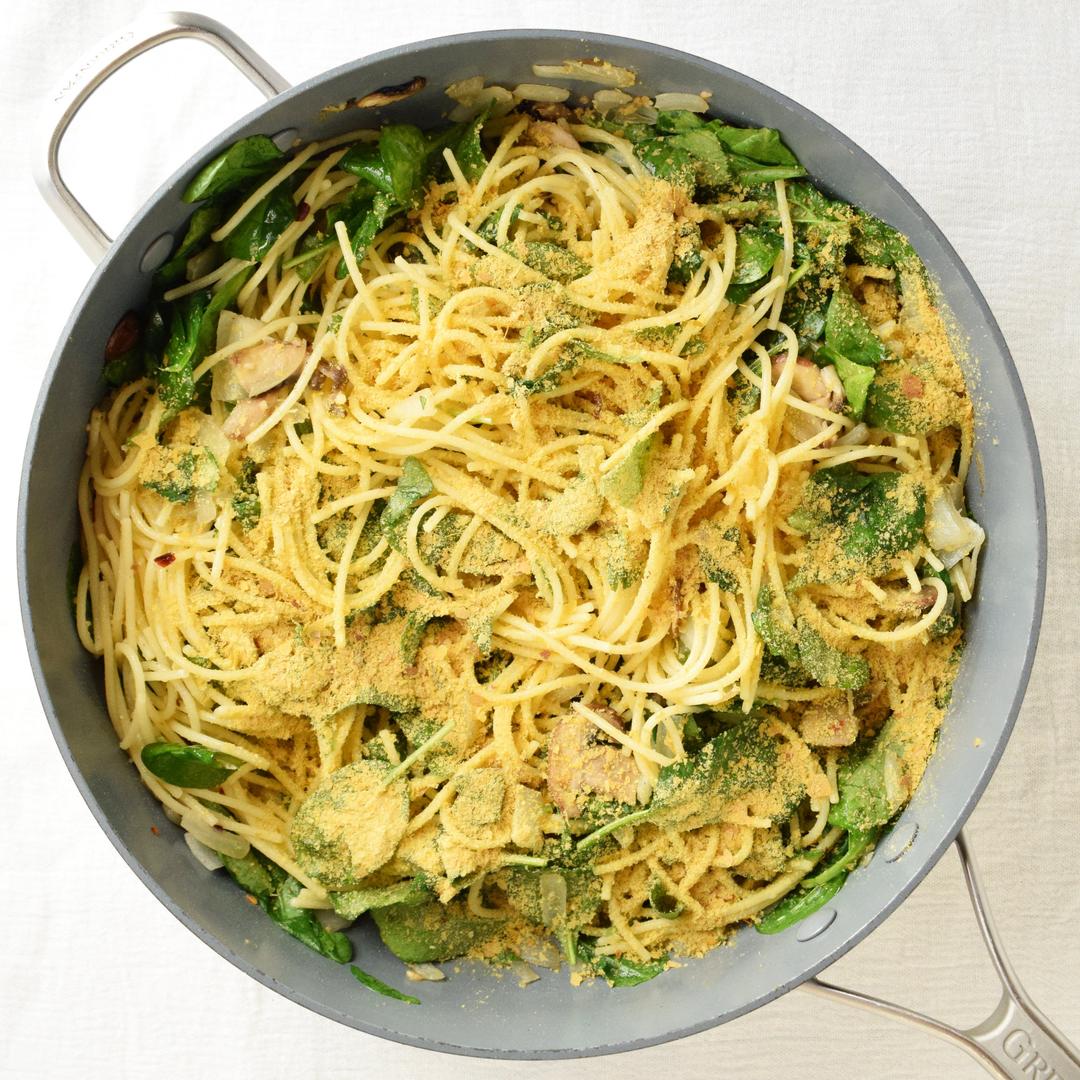 lemon pasta with nutritional yeast added