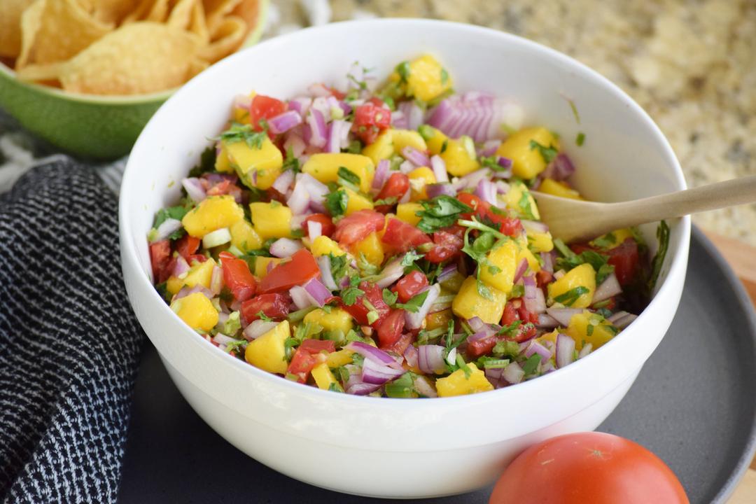 Mango Salsa photo of completed salsa with chips